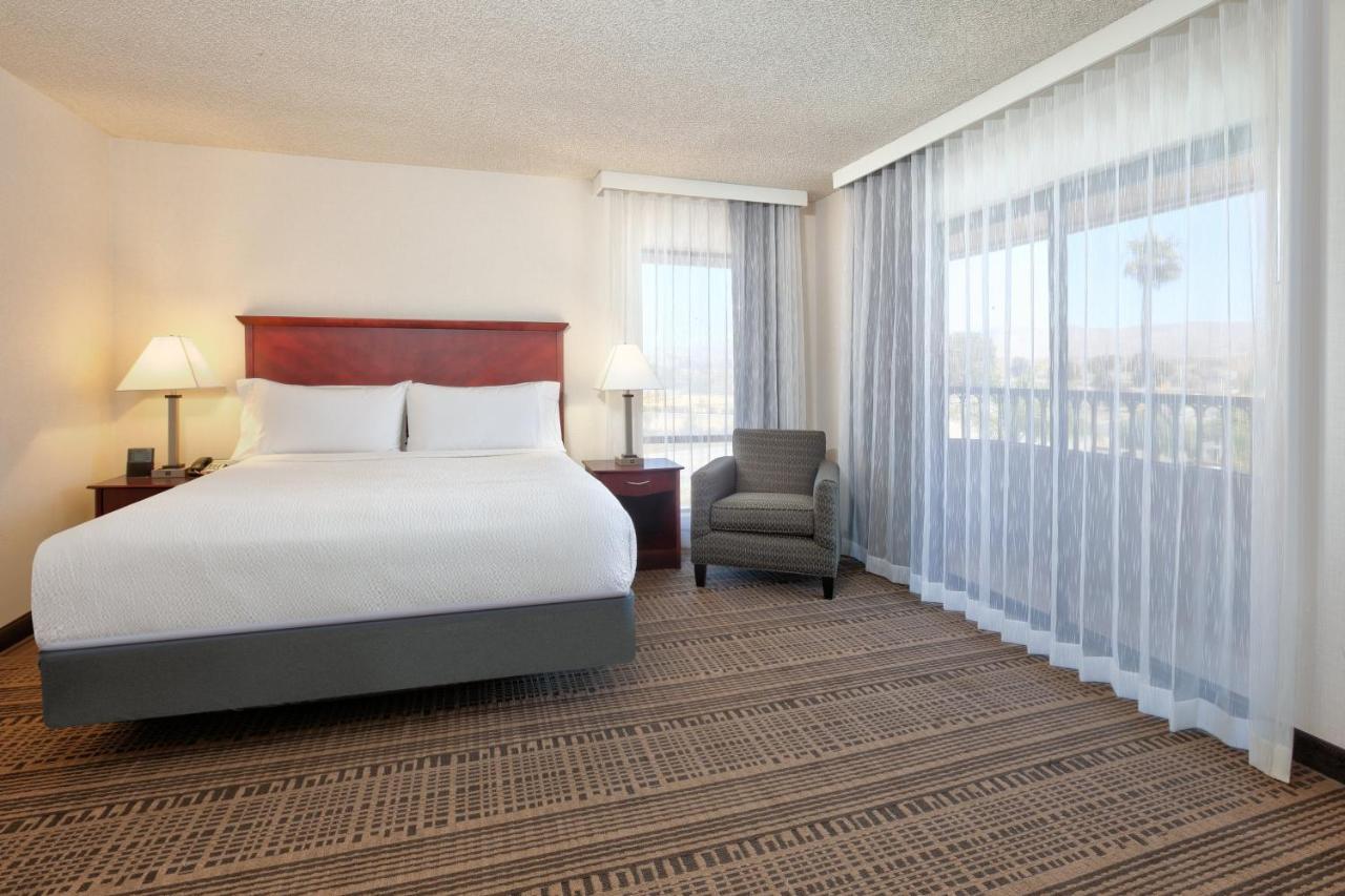 Holiday Inn Hotel&Suites Santa Maria, an IHG Hotel Bagian luar foto