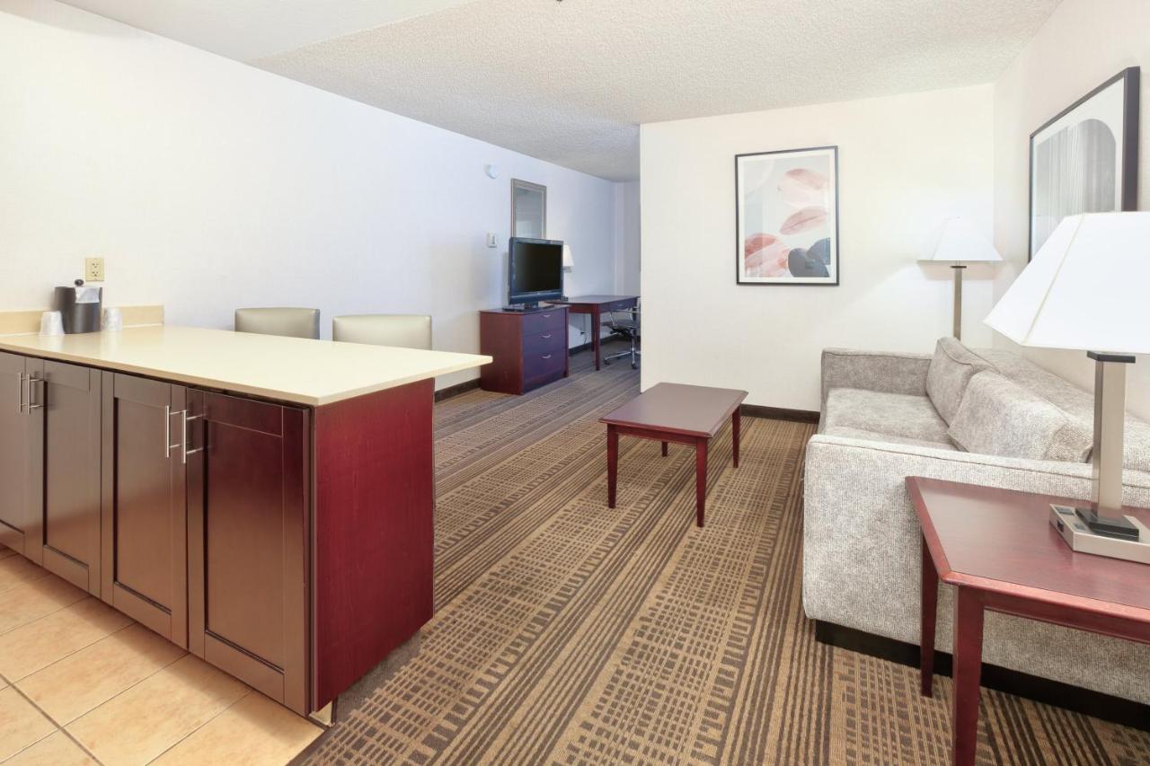Holiday Inn Hotel&Suites Santa Maria, an IHG Hotel Bagian luar foto