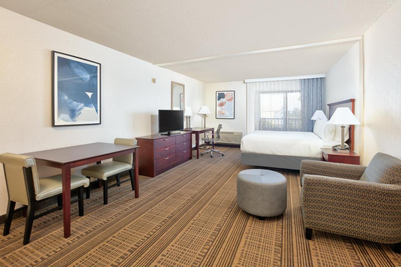 Holiday Inn Hotel&Suites Santa Maria, an IHG Hotel Bagian luar foto
