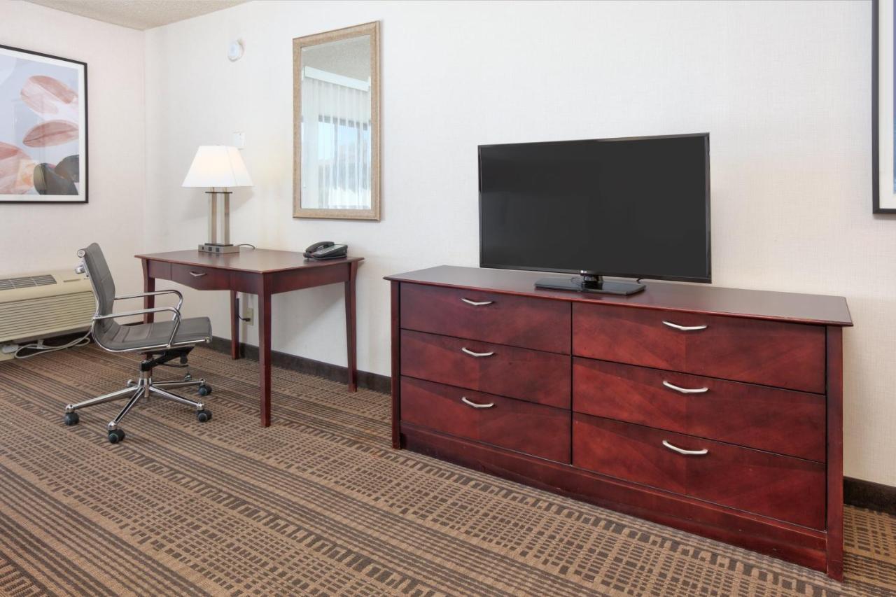 Holiday Inn Hotel&Suites Santa Maria, an IHG Hotel Bagian luar foto